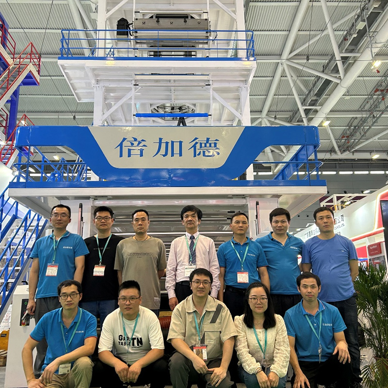 Mul-Plus Stretch Hood Tech는 Chinaplas 2025에서 스포트라이트를 훔칩니다